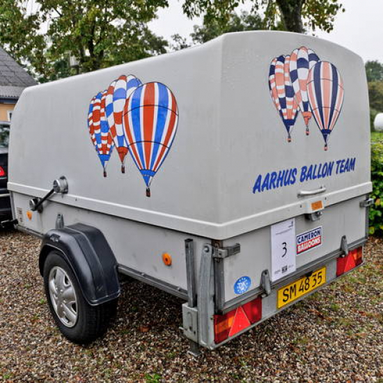 Luftballon (Cameron) i Westfalia trailer